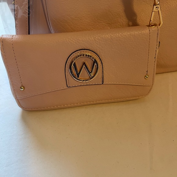 Stellini Hobo and wristlet set by Mia K. - Picture 3 of 8